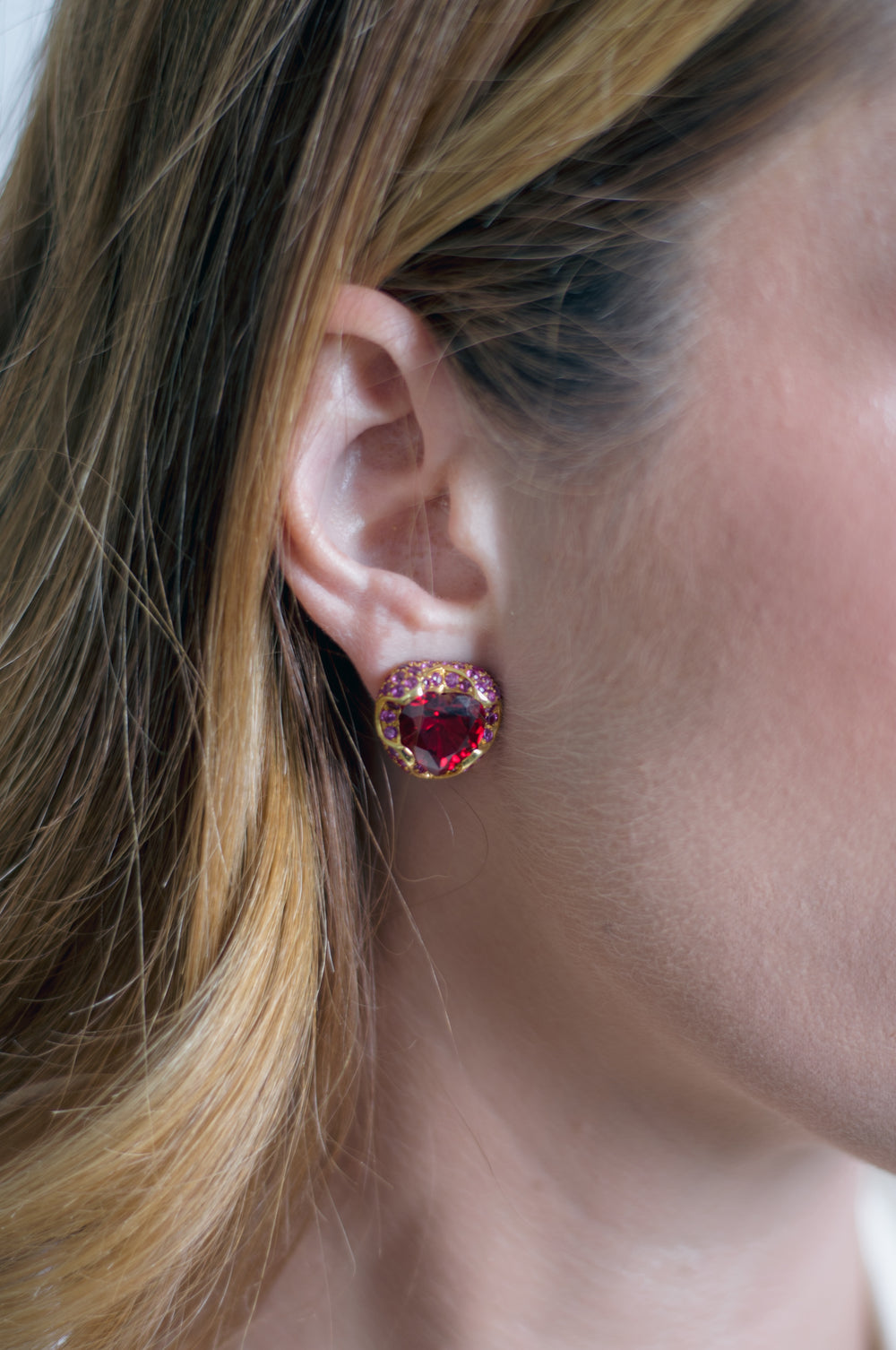 Ezgi Earrings, Ruby, YG